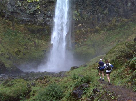 Rainshadow Running: Gorge Waterfalls 50k Registration Now Open!