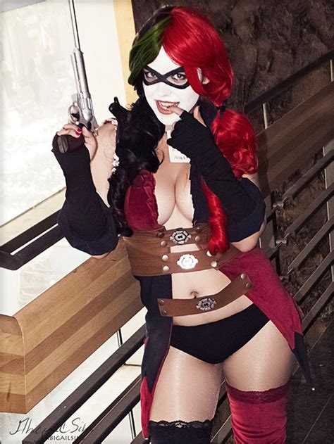 Injustice Harley Quinn Cosplay