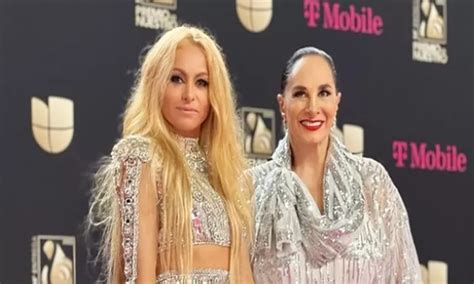 Paulina Rubio Su Madre Susana Dosamantes Fue Diagnosticada Con C Ncer