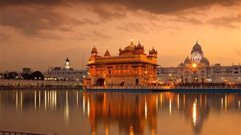 15 Beautiful Golden Temple Images Taken By Pro Photographers Live