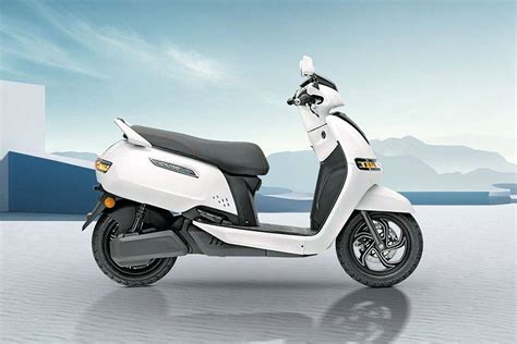 Tvs Iqube Celebration Edition On Road Price Rto Insurance Features