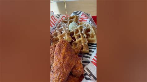 Chicken And Waffles 🍗🧇 Howlin Rays Youtube