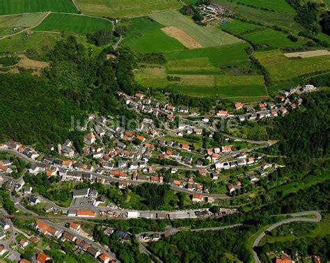 Heimbach Von Oben Dorf Ansicht Am Rande Waldgebieten In Heimbach Im