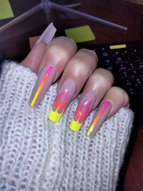 Neon Pink Flame Acrylic Striped Nails Diamond Nails Beautiful Nails Acrylic Nails Neon Nail