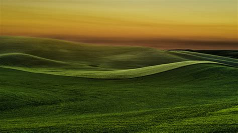 Sunset Over The Rolling Hills Moscow Idaho Usa Windows Spotlight