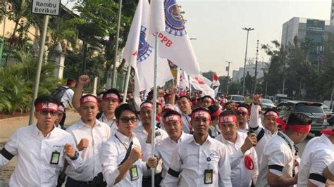 Serikat Pekerja Tolak Ahok Jabat Direksi Pertamina Pekerja Akan