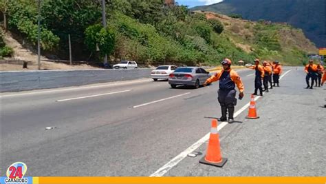 Accidente en la Autopista Caracas La Guaira dejó dos lesionados