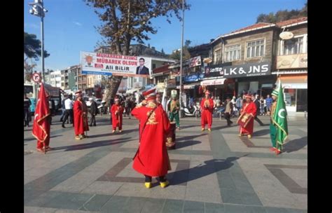 Ak Parti aday adayı Ali Bilir den 10 bin aşure flashistanbul tr