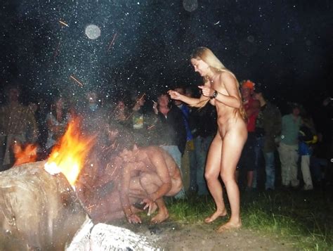 Thesandfly The Only Girl Naked Porn Pictures Xxx Photos Sex Images Pictoa