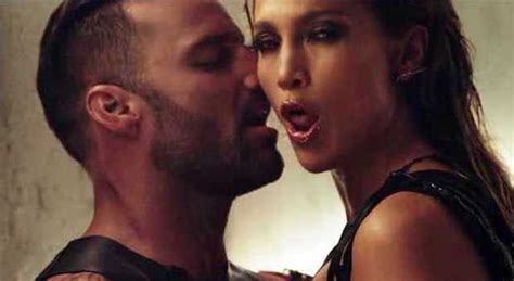 Jennifer Lopez E Ricky Martin Insieme Per Un Video Super Hot