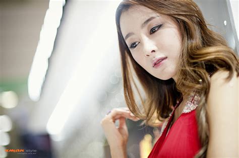 Xxx Nude Girls Eun Bin Yang World IT Show