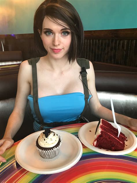 Amouranth Blizzcon On Twitter Might Make More Food Porn This