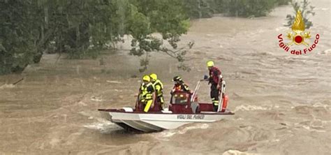 Natisone Trovati Due Corpi Dei Ragazzi Travolti Dalla Piena Del Fiume