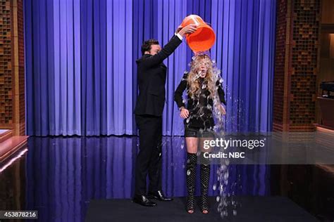 1,262 Ice Bucket Challenge Photos & High Res Pictures - Getty Images