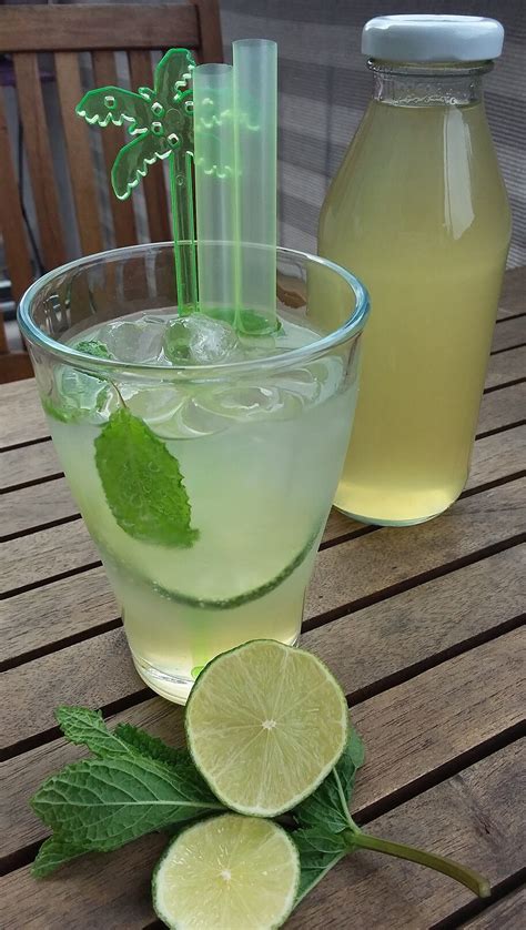 Einfaches Rezept F R Limonadensirup Limettenlimonade Mit Minze