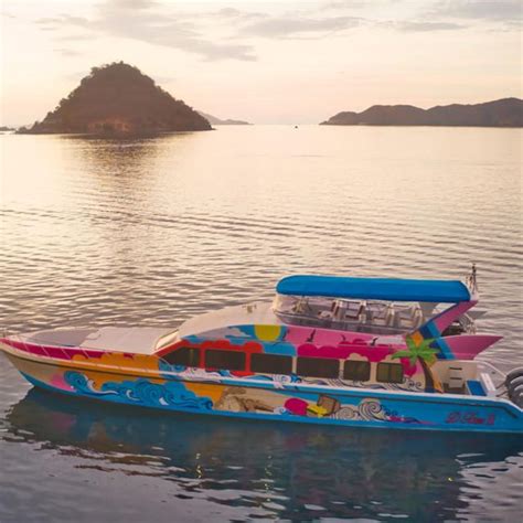 Labuan Bajo Day Tour Komodo Island With 4 6 Destinations