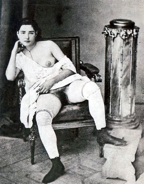 S Porn Pics Early Th Century Nude Women In Antique Sex Photos
