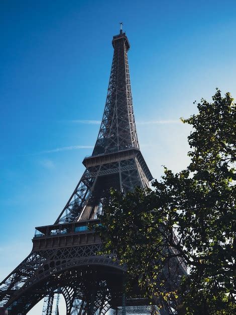 Premium Photo Vertical Shot Of Eiffel Tower Paris France