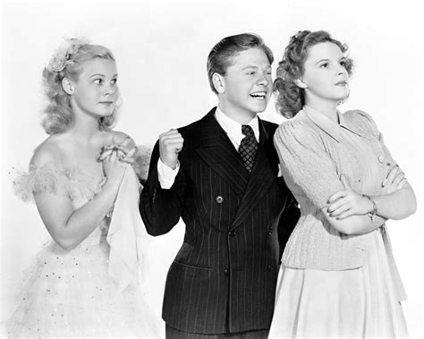 Mickey Rooney Standing Besides Judy Garland And June Preisser