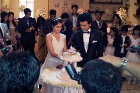 Riteish Deshmukh, Genelia Deshmukh celebrate their love on fourth anniversary - Bollywood Bubble