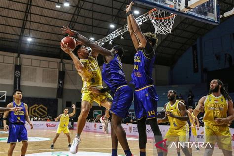 IBL Satya Wacana Salatiga Dikalahkan Kesatria Bengawan Solo 78 93