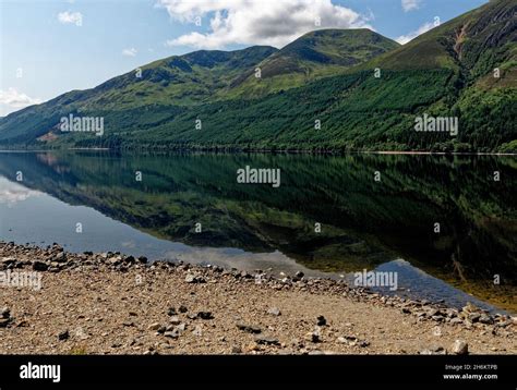 Loch Lochy Blue Sky Hi Res Stock Photography And Images Alamy