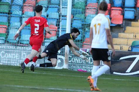 El Salamanca Uds Se Hace Con El Derbi Y Toma Ventaja Para El Playoff