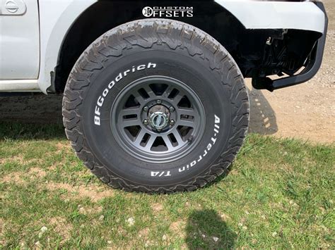 2004 Nissan Frontier With 15x7 5 12 Vision Manx 2 Overland And 33 10