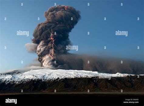 Vulkanische gewitter Fotos und Bildmaterial in hoher Auflösung Alamy