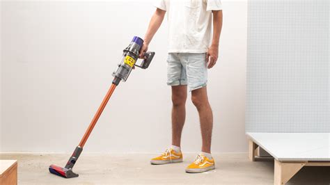 dyson cyclone v10 fluffy-