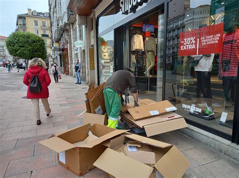 Amica cesará el 1 de diciembre la recogida de cartón en los comercios