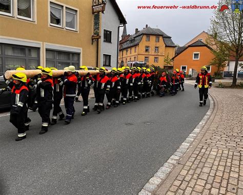 Maibaum Aufstellen Waldbrunn Feuerwehr Waldbrunn