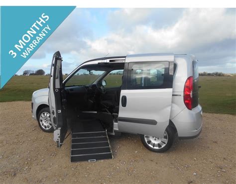 2013 Fiat Doblo Up Front 4 Seat Wheelchair Accessible Disabled