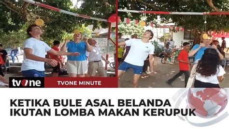 Bule Ikut Lomba Makan Kerupuk Netizen Gantian Kita Yang Menjajah