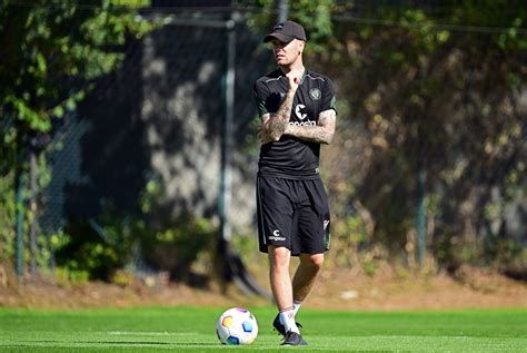 St Pauli Trainer Hürzeler erklärt So kam es zur Testspielabsage