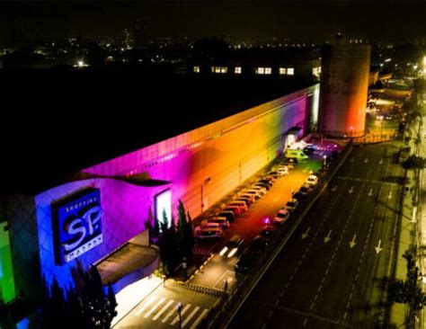 Sp Market Ilumina Fachada Em Homenagem Causa Lgbt Dois Ter Os