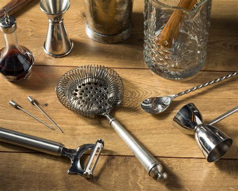 Essential Cocktail Equipment For Bartenders