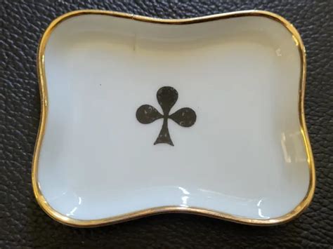 ANCIEN PETIT CENDRIER en porcelaine de LIMOGES AS de trèfle EUR 25 00