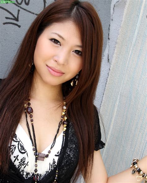 JapaneseThumbs AV Idol Amateur Saena 素人娘さえな Photo Gallery 1