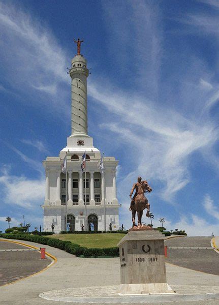 El Monumento A Los H Roes De La Restauraci N A Os Despu S