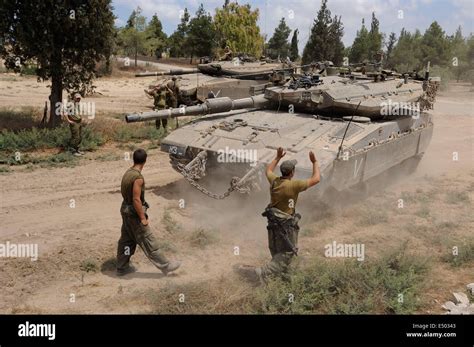 Gaza Border Israel 17th July 2014 An Israeli Soldier Directs A