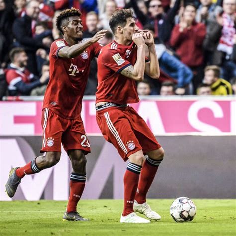 Incredible Bayern Demolish Dortmund 5 0 To Remain Top P M News