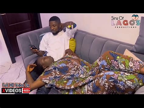 Une femme célibataire mûrit baise un ami hardcore le jour de la Saint Valentin Vidéo Full HD