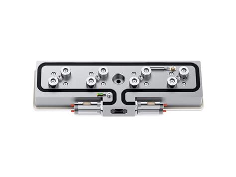 Valve gate manifolds GÜNTHER Hot Runner Systems Manufacturer