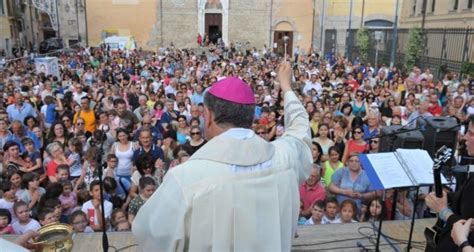 Sant Antonio I Bambini E Un Ricco Programma Continua Il Giugno