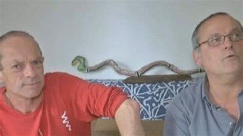 Refus Du Mariage Gay Apr S La Plainte D Un Couple Homo La Mairie Accepte Finalement De Les Unir