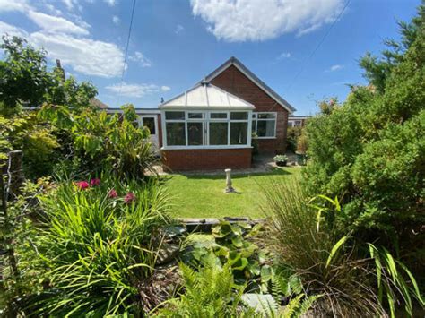 2 Bedroom Detached Bungalow For Sale In Severn Avenue Fleetwood Fy7