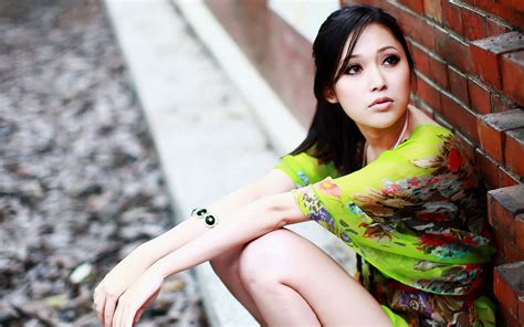 Brunette Girl Asian Wallpaper Coolwallpapers Me