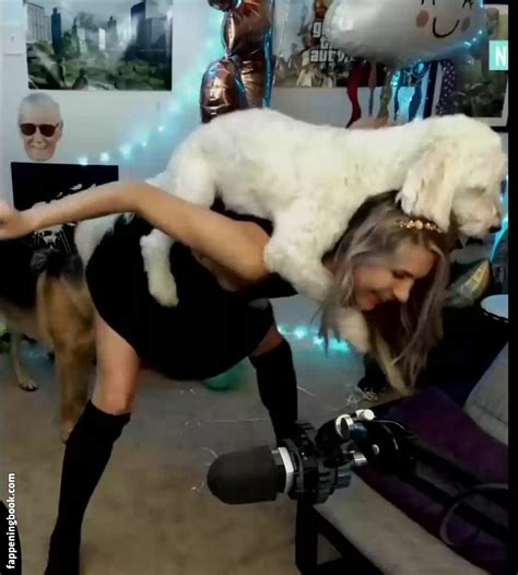 Legendarylea Nude OnlyFans Leaks Fappening FappeningBook