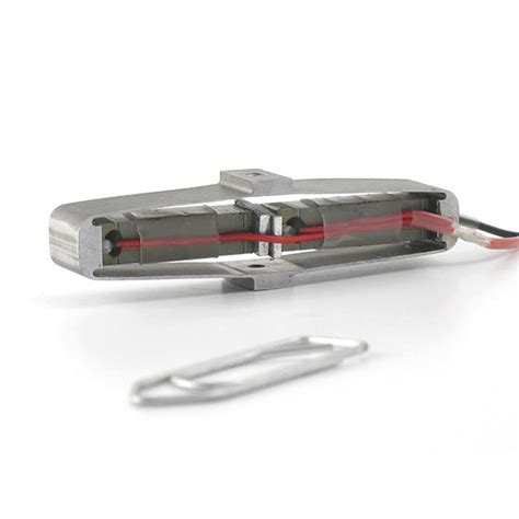 Linear Piezoelectric Actuator APA 400M CEDRAT TECHNOLOGIES